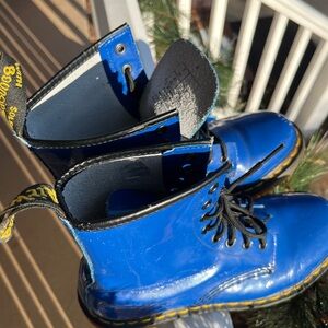 Dr. Marten Patent Leather Lace-Up Boots - Blueprint Patent Lamper - Sz. 9